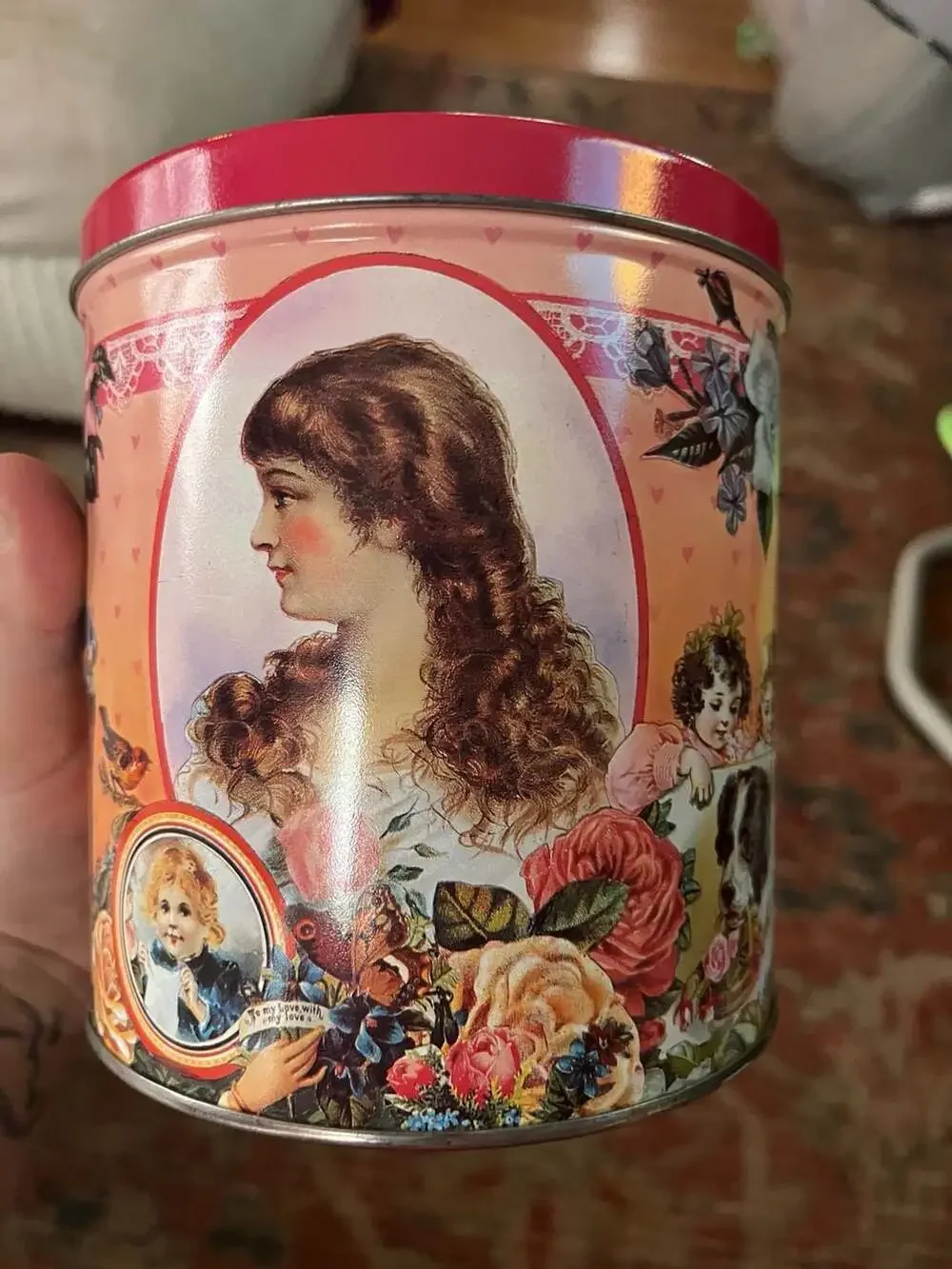 Vintage Baker's Estate Traditional Shortbread Cookies Victorian Motif Tin Canist